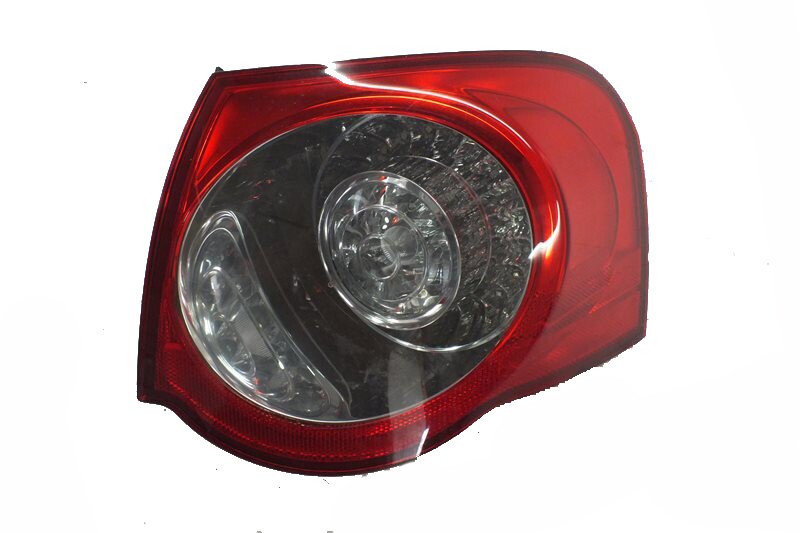 Stop Lambası Sağ Dış (Ledli) Volkswagen Passat SW 2005-2010 Arası