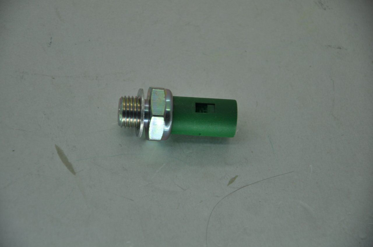 Yağ Müşürü 1.5 Clio-Kango-Megane 2 (Yeşil Soket)-2.5 16 Valf Master G9U