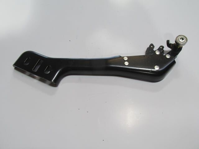 Sağ Sürgülü Kapı Alt Ray Bağlantısı Ford Transit V363 2014-2019 Arası
