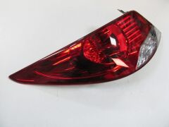 Stop Lambası Sol Kırmızı-Beyaz Hyundaı Accent Blue 11-18 Arası