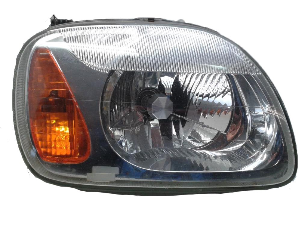 Far Ön Sağ Nissan Micra 2000-2002 Arası