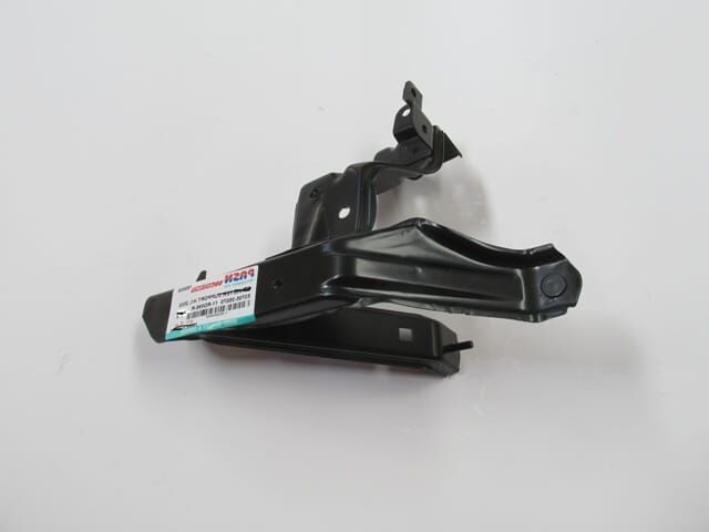 Ön Çamurluk İç Bağlantı Braketi Sol Toyota Hılux Pıck Up Ln145 02-05 Arası