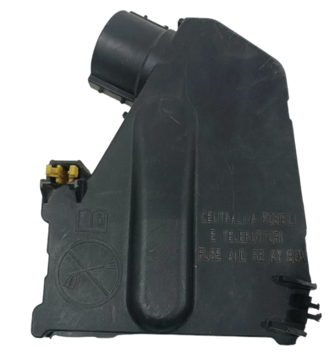 Sigorta Kutu Kapağı Üst Fıat 500X