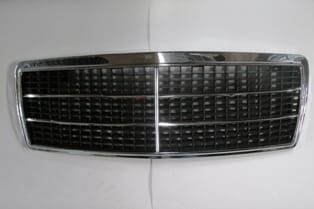 Ön Panjur Nikelajlı (5Çıtalı) (İç Petekleri Siyah) Mercedes C Class W202 93-96 Arası